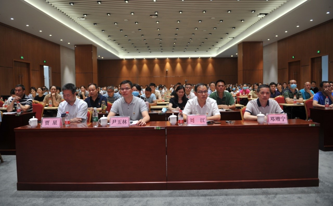 南宁农工商集团开展“习近平新时代中国特色社会主义思想进企业”宣讲活动