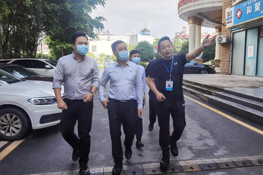 集团公司党委书记、董事长马华斌深入各基层单位调研