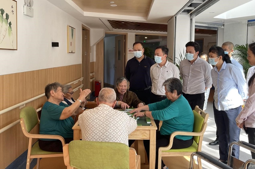 集团公司党委书记、董事长马华斌深入各基层单位调研